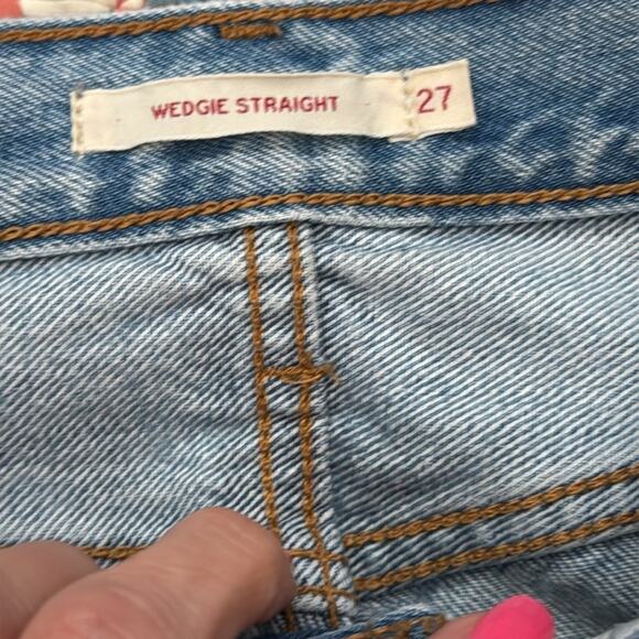 Levi’s Wedgie Straight Blue Distressed Button Fly Denim Jeans - Picture 4 of 6